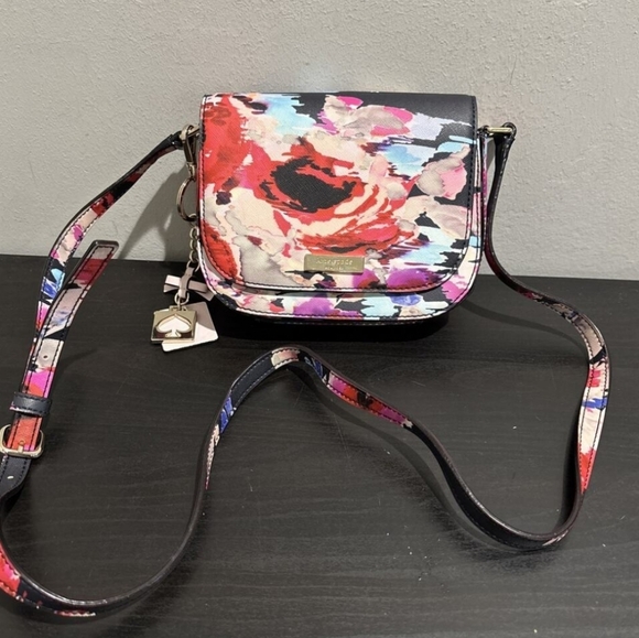 Kate Spade Laurel Way Carsen Mini Crossbody Bag- Bluryfloral W/ Bag Charm EUC - Picture 1 of 15